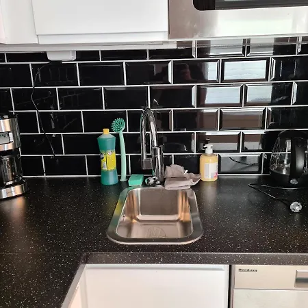 Apartment, 1 Bedrom, High Standard, Right By Airport *