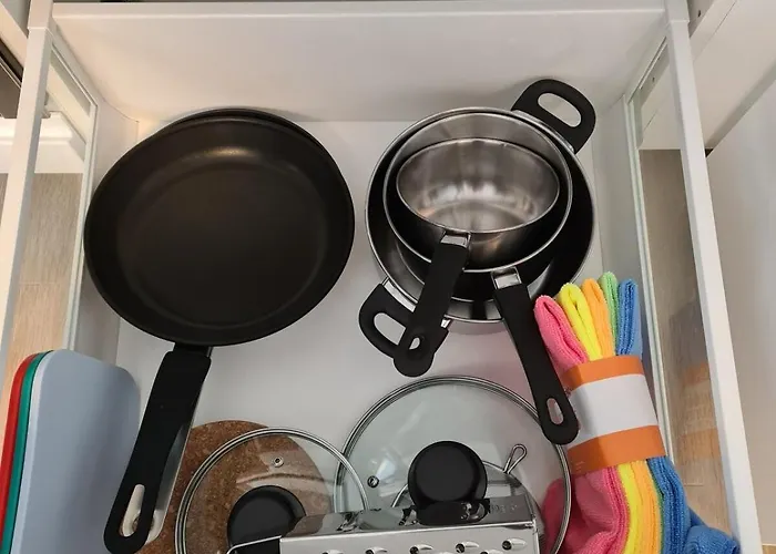 Apartment, 1 Bedrom, High Standard, Right By Airport, With Bed Linen Apartmán Bergen