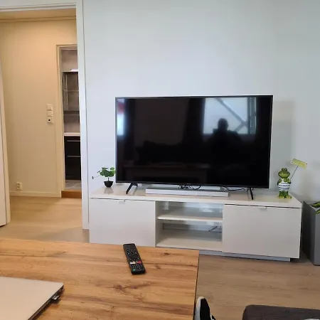Apartment, 1 Bedrom, High Standard, Right By Airport, With Bed Linen Bergen